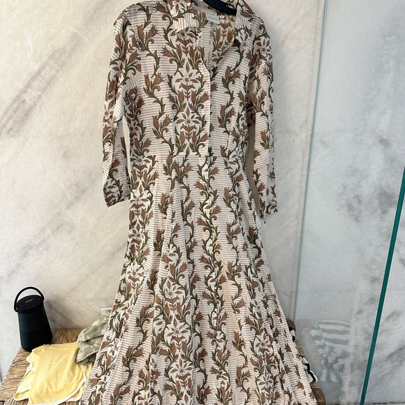 Julia Amory Dresses & Skirts - Julia amory Long Sleeve Floral Dress